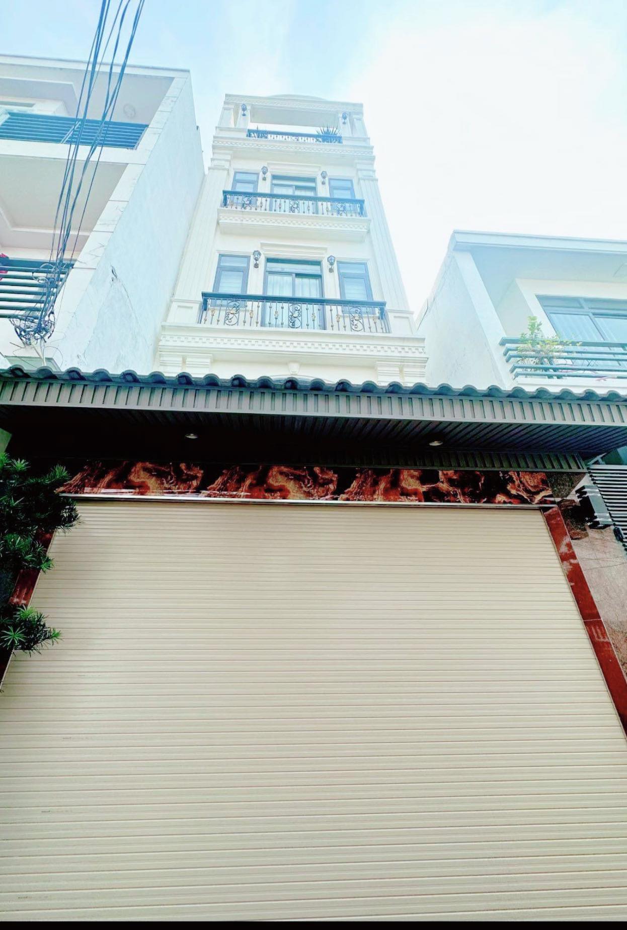 SIÊU PHẨM 46m2-5tang Trần Thánh Tông Tân Bình , oto ngủ nhà- tặng full nt , 6 tỷ nhỉnh 0932030061