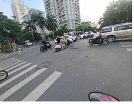 Bán phân lô lô góc lai xá ( ĐH Thành Đô) Trạm Trôi 65m chỉ 5,6 tỷ.