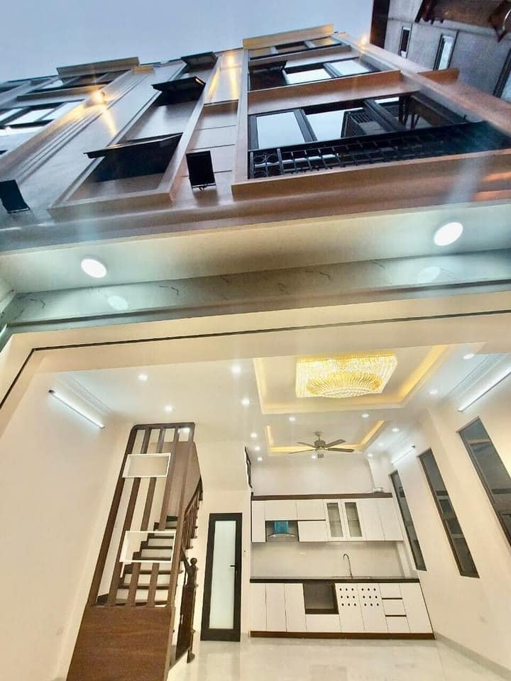 Bán nhà phân lô khu Kim Đồng,42m2 x 5 tầng, Gara ô tô, kinh doanh, giá 7,2 Tỷ