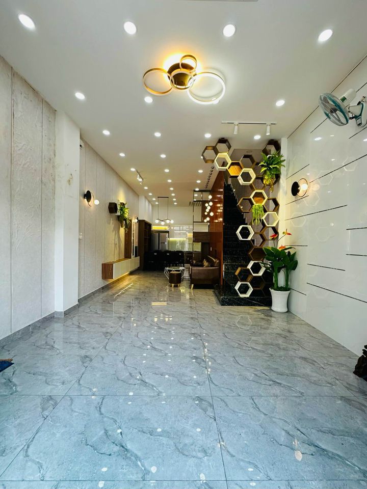 Bán Nhà Hẻm 10m 3 Tầng 3 Phòng Ngủ Phan Văn Trị Gò Vấp giá 5 Tỷ 99