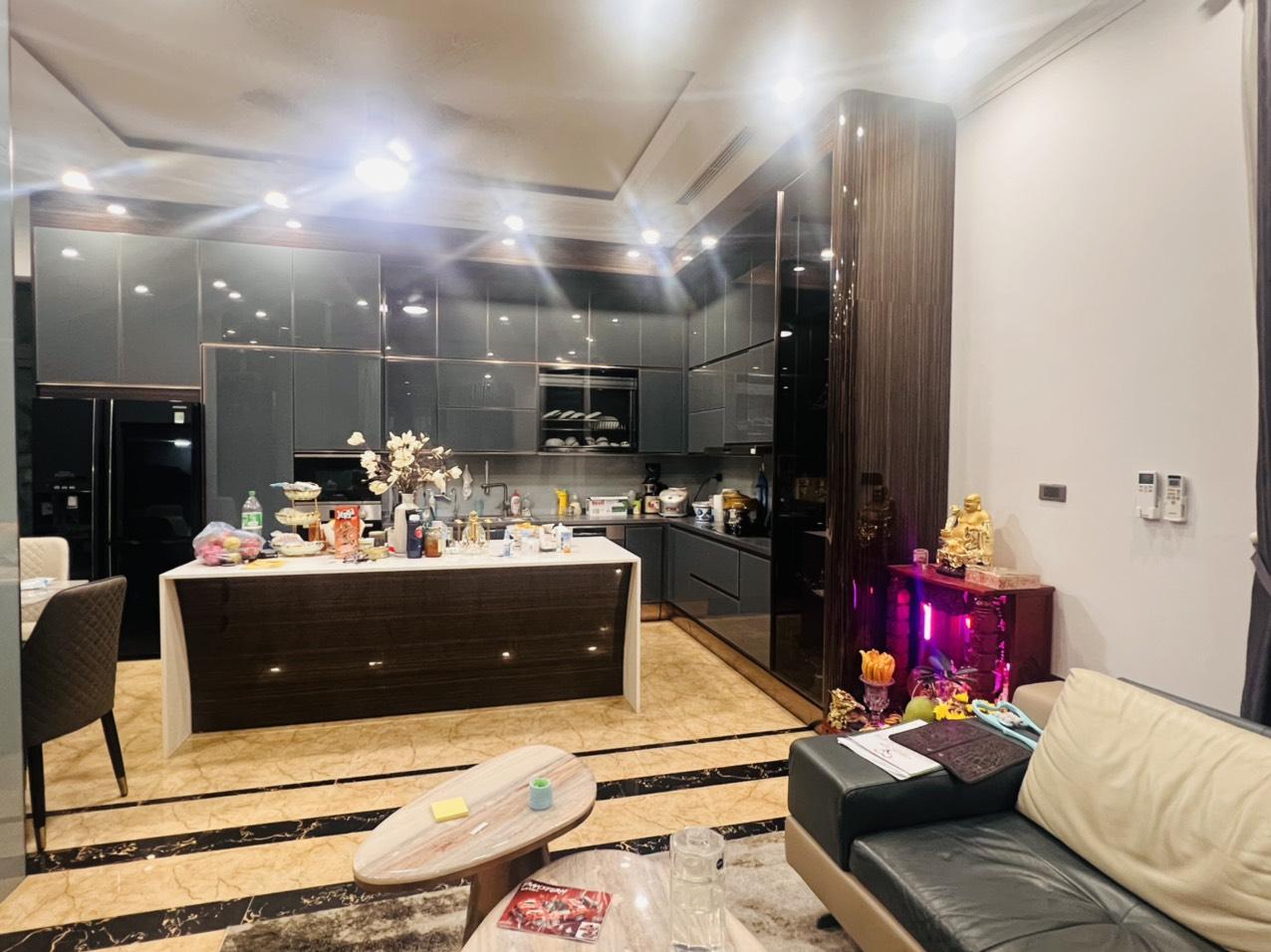 Nhà phố Chùa Bộc, ngõ rộng, ô tô gần, nhà đẹp, 48m, 4PN, 6 t