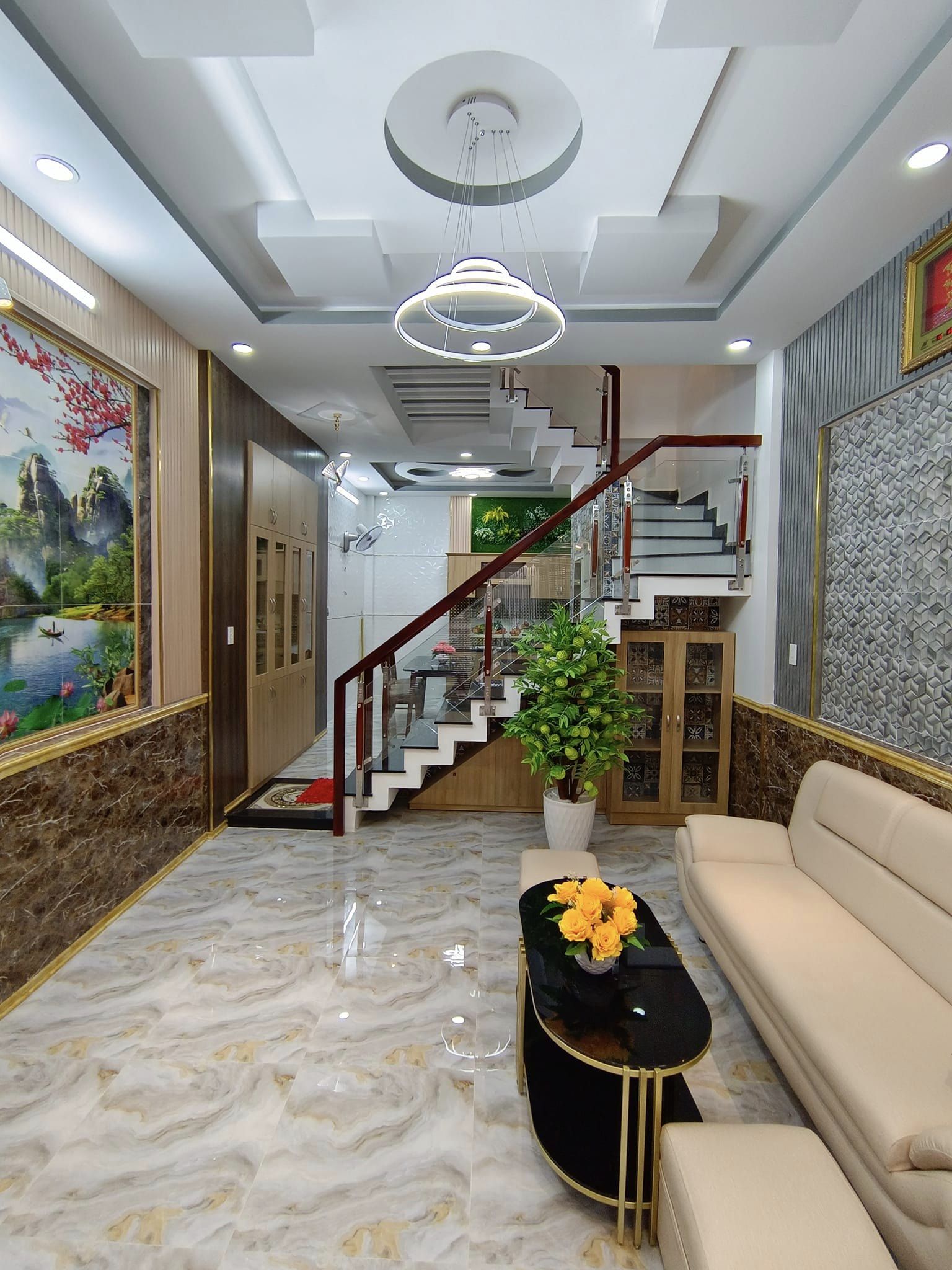 Bán Nhà Dương Quảng Hàm Gò Vấp 4 Tầng Hẻm Xe Hơi giá 5 Tỷ 6