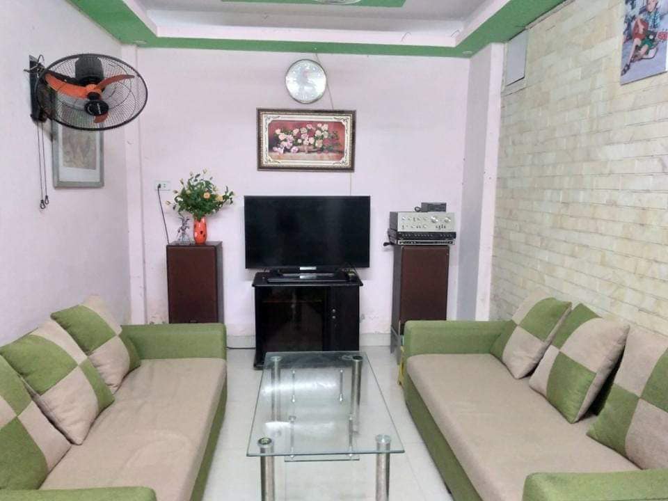 Bán nhà phố Cát Linh, Đống Đa, ô tô đỗ cổng, ở ngay 6 tầng 41m2 giá 4.3 tỷ