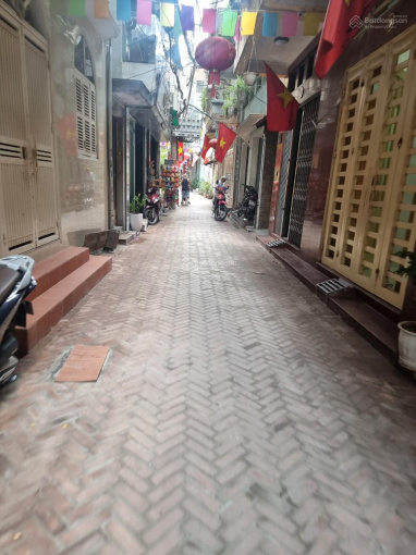 Bán nhà ngõ thông phố Thụy Khuê - Lạc Long Quân - Tây Hồ. 30m2 - 4.8tỷ.