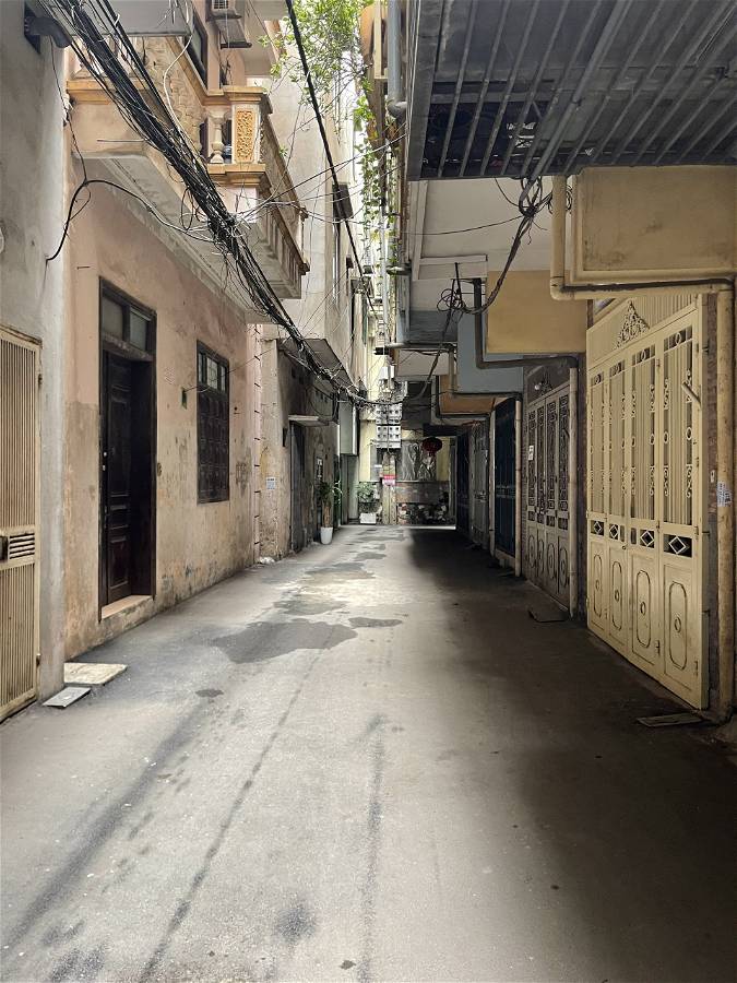 Chính chủ nhờ bán nhà ngõ 100 Nguyễn Xiển gara, ô tô tránh, đỗ cửa ngày đêm 40m chỉ nhỉnh 5 tỷ