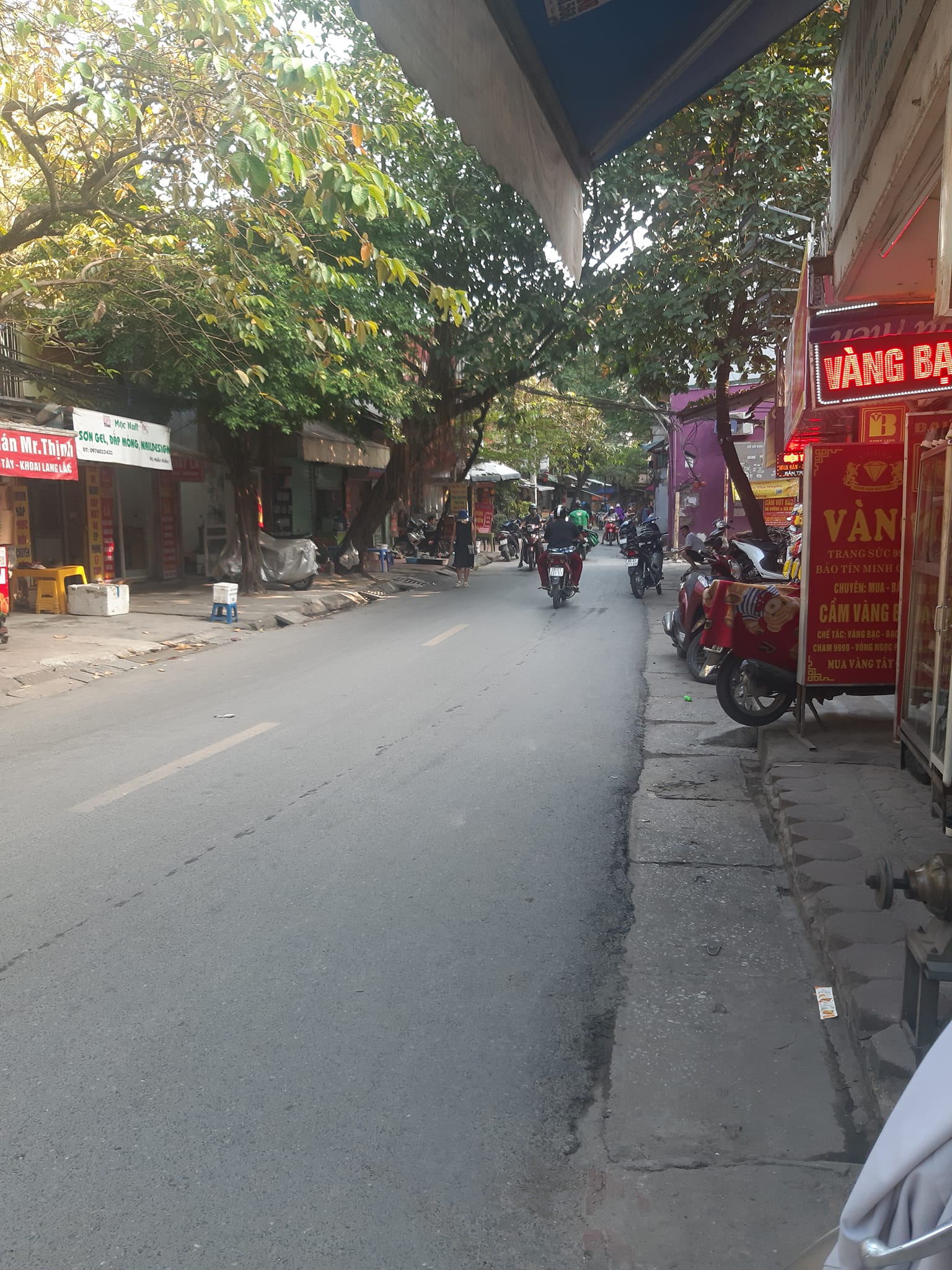 MẢNH ĐẤT VÀNG HOÀNG MAI - LÔ GÓC - GẦN PHỐ - Ô TÔ TRÁNH - KINH DOANH