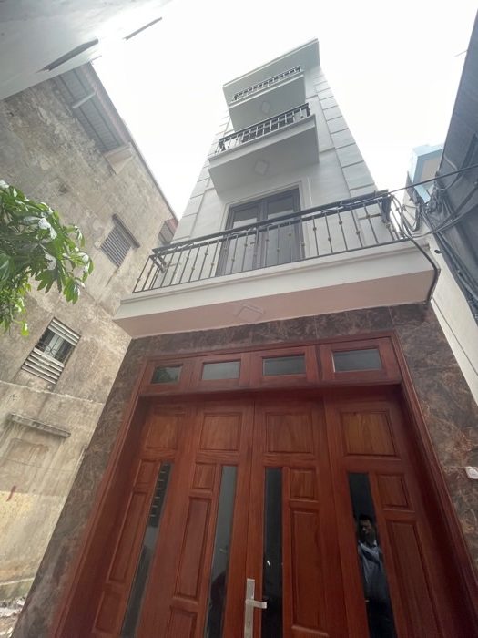 Bán nhà phố Đàm Quang Trung 35, 5 tầng, giá 3,38 tỷ. Nhà mới ở luôn, đón xuân năm mới.