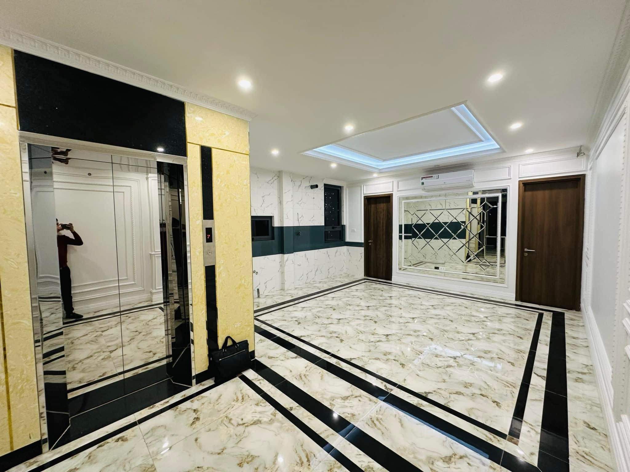 H48MẶT PHỐ - 2 VỈA HÈ Ô TÔ TRÁNH - TOÀ NHÀ VP - 9 TẦNG THANG MÁY - NHÀ MỚI .