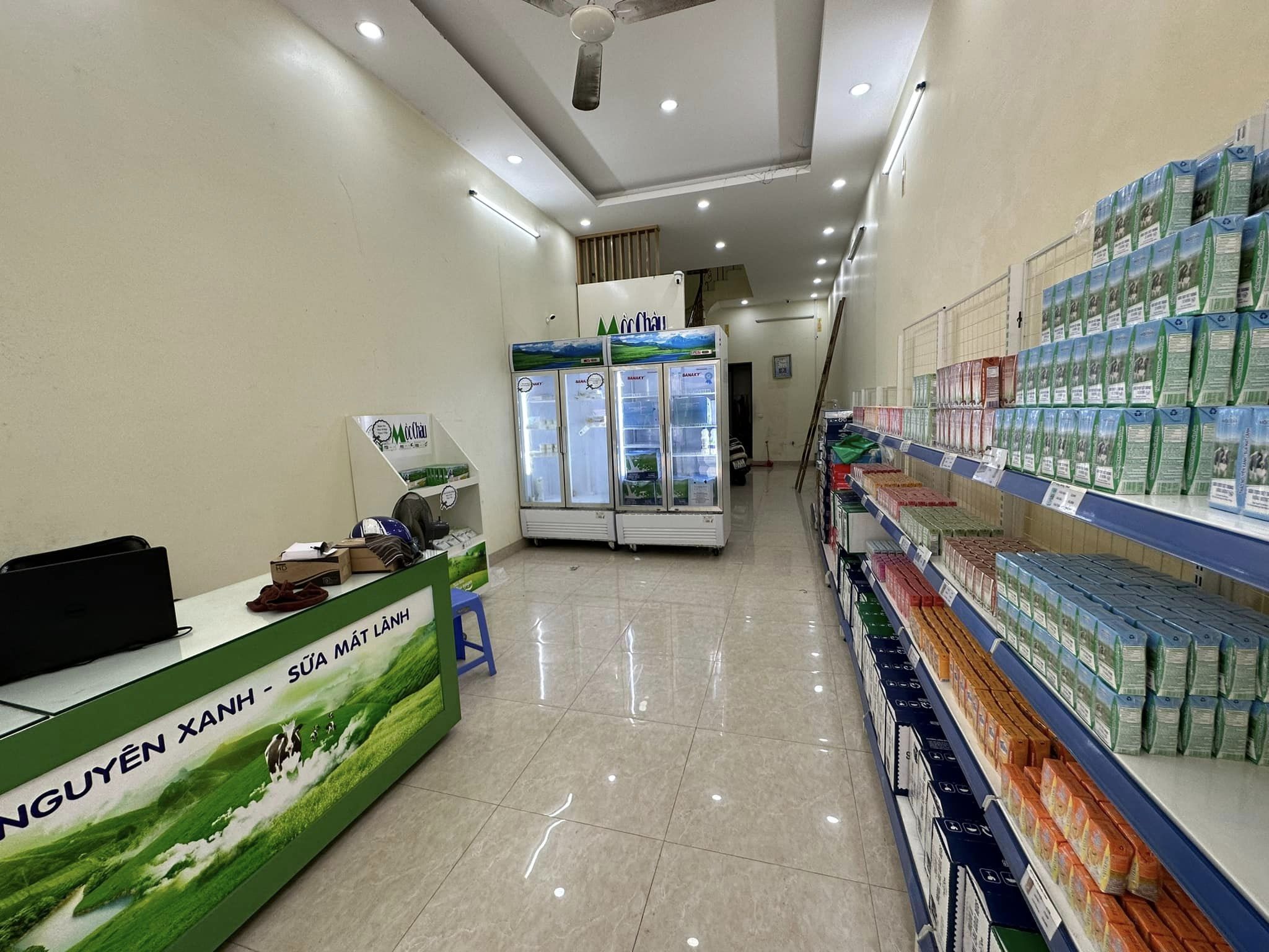 Mặt Phố Yên Phụ 57m *3 tầng mt 3.8m , kinh doanh , ô tô tránh giá 15.79 tỷ