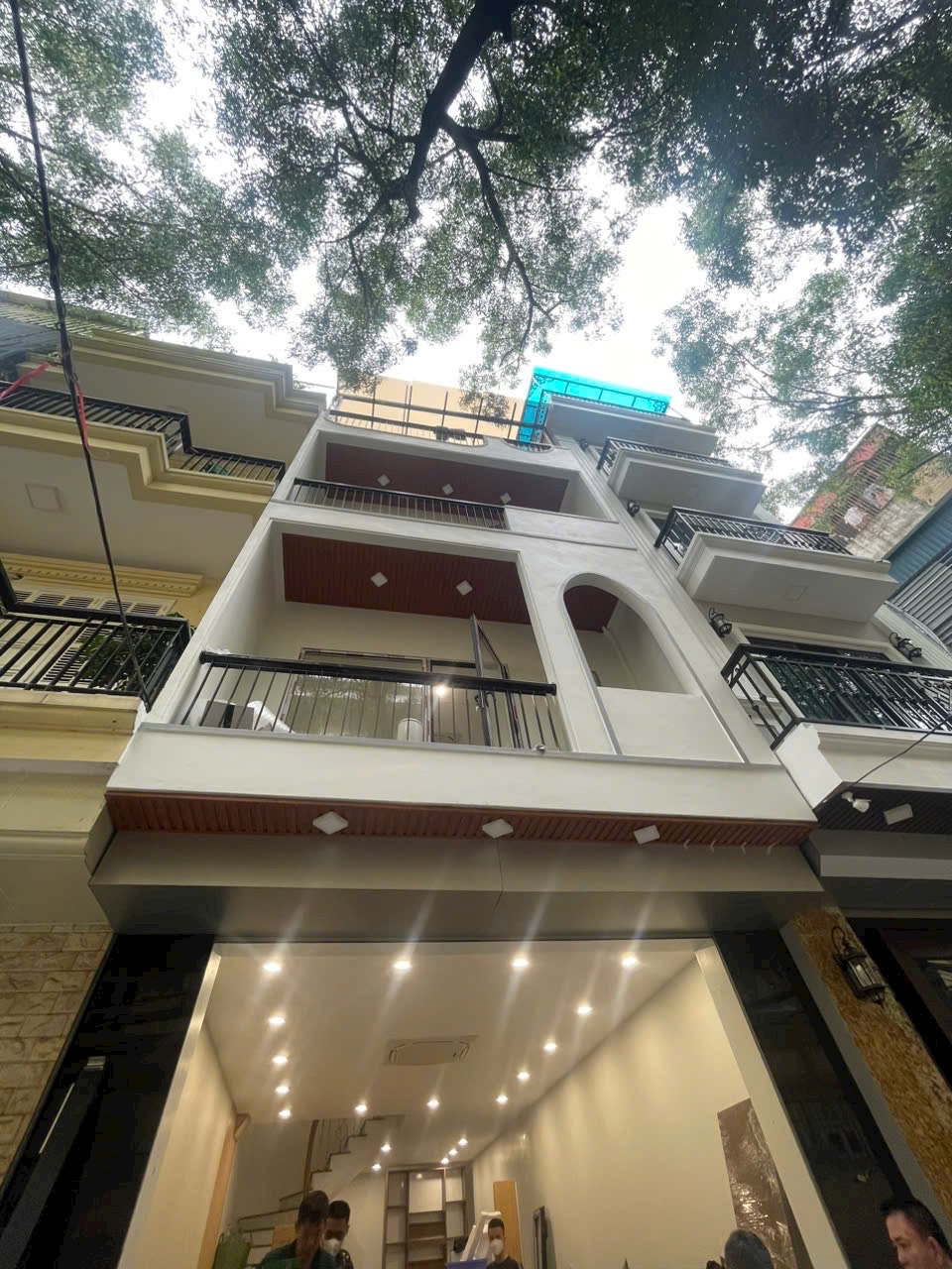 ĐỊNH CÔNG NHÀ ĐẸP LUNG LINH - 34M 5 TẦNG 3 NGỦ FUL NỘI THẤT XỊN Ở NGAY 4,35 tỷ