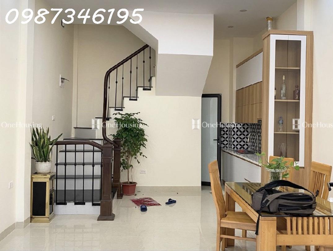 Bán nhà Trương Đinh, MT4.7x 4 Tầng, ngõ thông, gần Hai Bà Trưng giá Nhỉnh 4 Tỷ