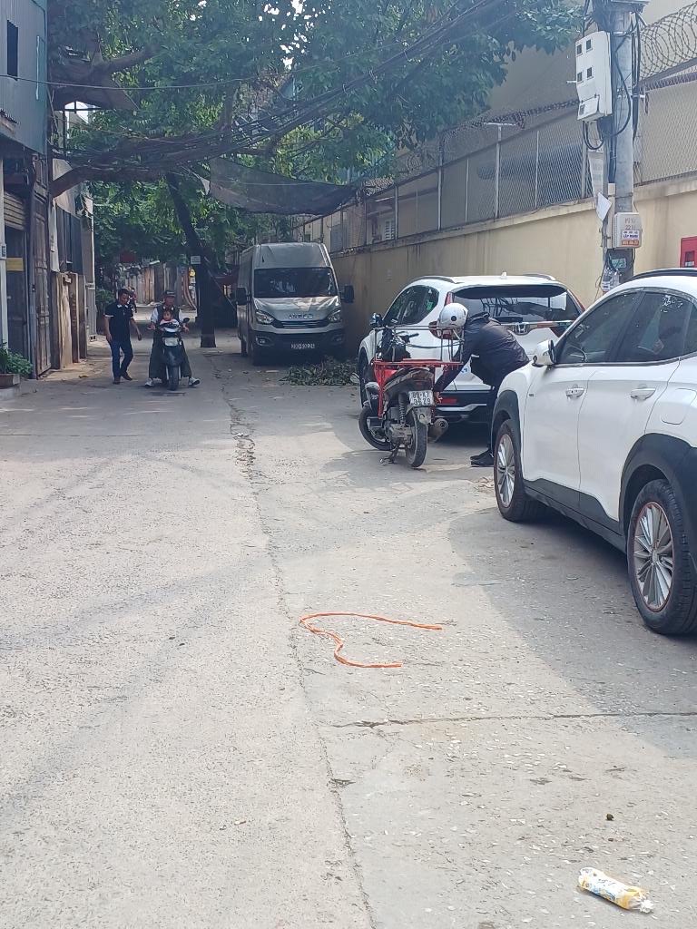 BÁN NHÀ VŨ TÔNG PHAN, GẦN PHỐ, GẦN ÔTÔ, NHÀ ĐẸP Ở NGAY, DT 32MX4T 4PN