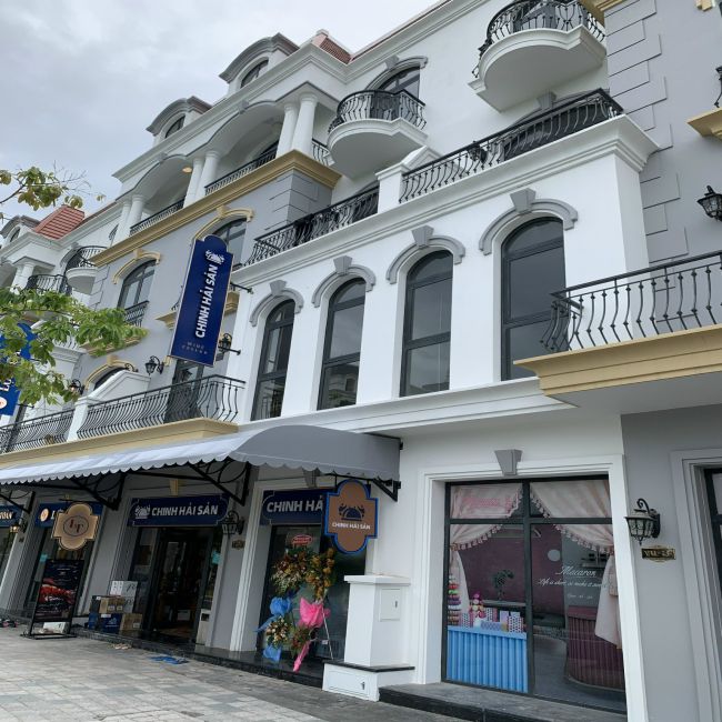 Bán căn VH - 74, khu ẩm thực INDOCHI của Grand World Phú Quốc