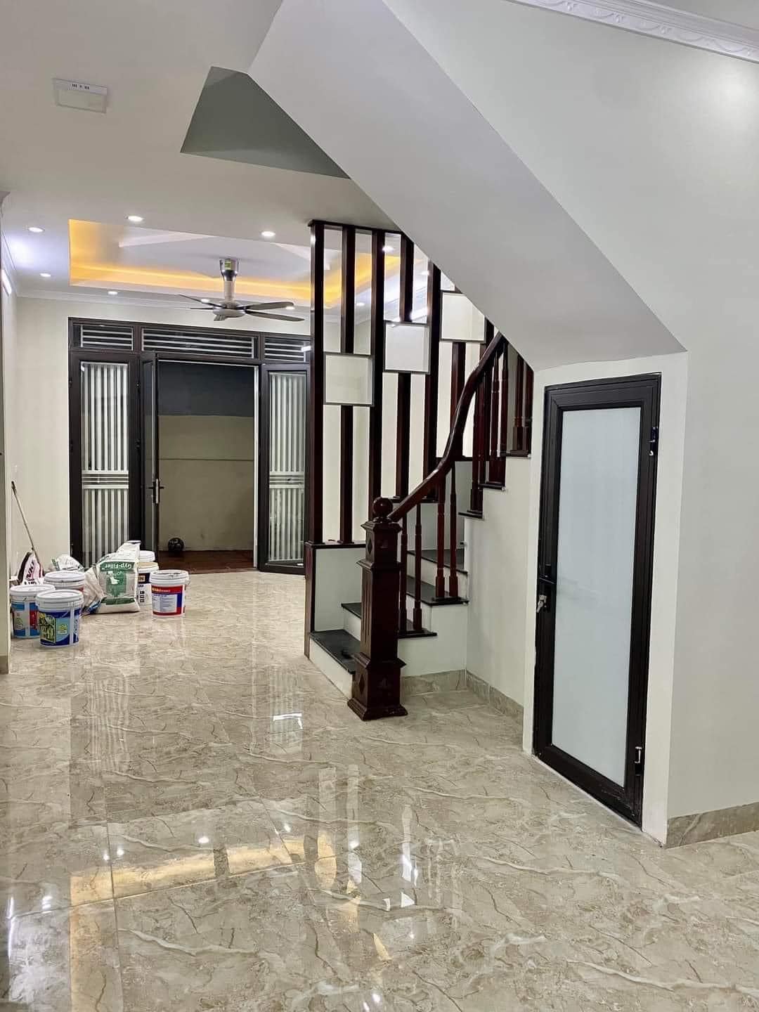 NHÀ ĐẸP - XÂY MỚI - 4 TỶ - 38M2 - OTO ĐỖ CỬA - 20 M RA MẶT PHỐ - THOÁNG TRƯỚC SAU