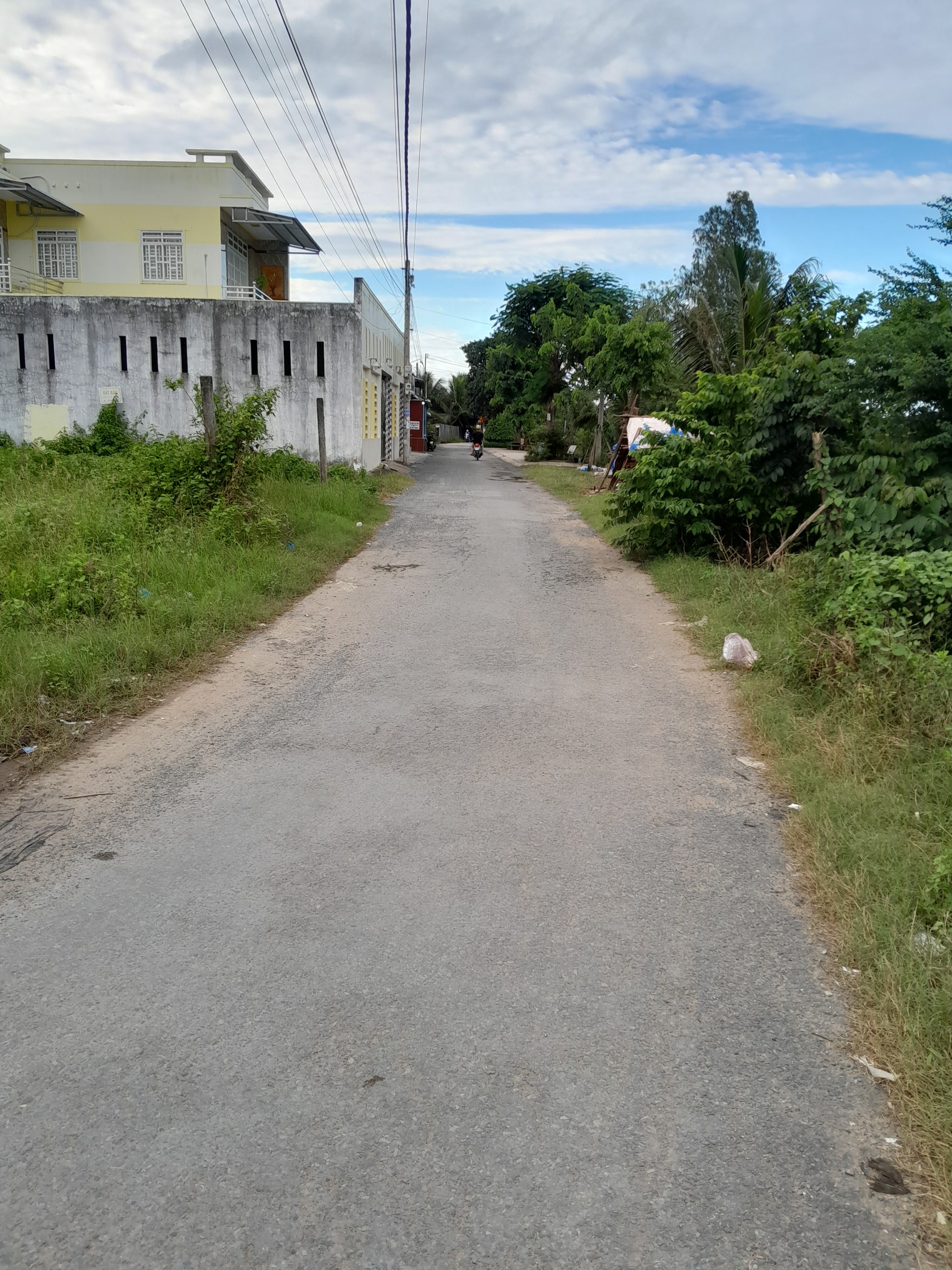 CHÍNH CHỦ CẦN BÁN GẤP LÔ ĐẤT GÓC 2 Mặt Tiền Tại Đường Nguyễn Thiện Thành, Trà Vinh