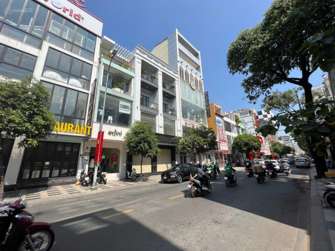 Quận 1! Bán tòa nhà hầm + 7 tầng - MT Khu phố kinh doanh vàng Sài Gòn: 5mx20m, 100m2, giá 43 tỷ TL