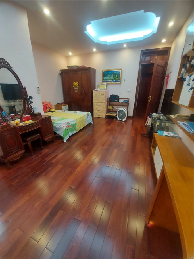 Bán Biệt Thự BT5 Pháp Vân - Phố Trần Thủ Độ 275m2, 4 tầng thoáng mát, yên tĩnh, giá 36 tỷ