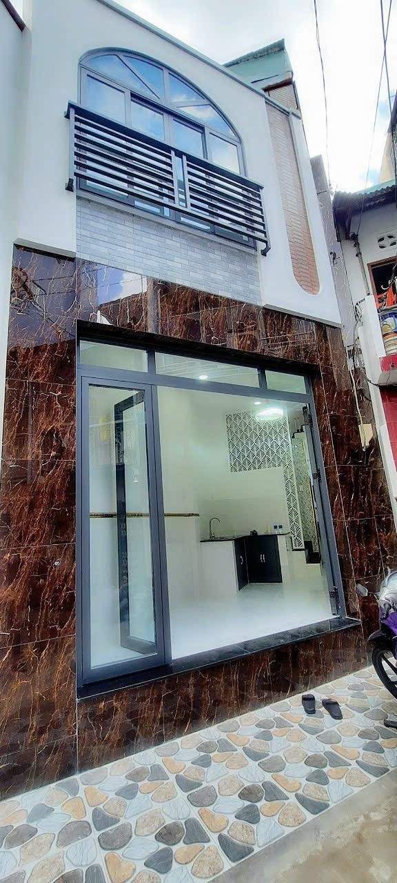 Bán nhà Ông Ich Khiêm phường 14 Quận 11 giá chỉ 2 tỷ 9