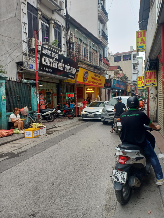 Bán đất mặt ngõ KD Đình Thôn. 2 ô tô tránh,SĐCC 60m, mt 4.2 Giá 9.5 tỷ, 0974687037