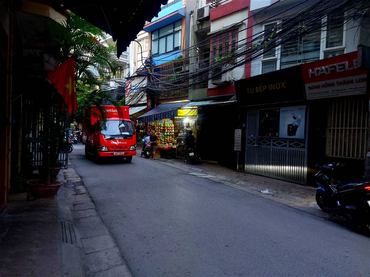 Bán Nhà Phố Pháo Đài Láng Quận Đống Đa. 43m Xây 5 Tầng Nhỉnh 10 Tỷ. Cam Kết Ảnh Thật Mô Tả Chính Xác. Chủ Muốn Bán