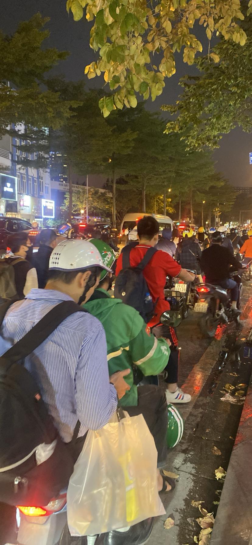 Vừa rẻ vừa đẹp! nhỉnh 10 tỷ có ngay mặt phố kinh doanh. Cát linh - đống đa