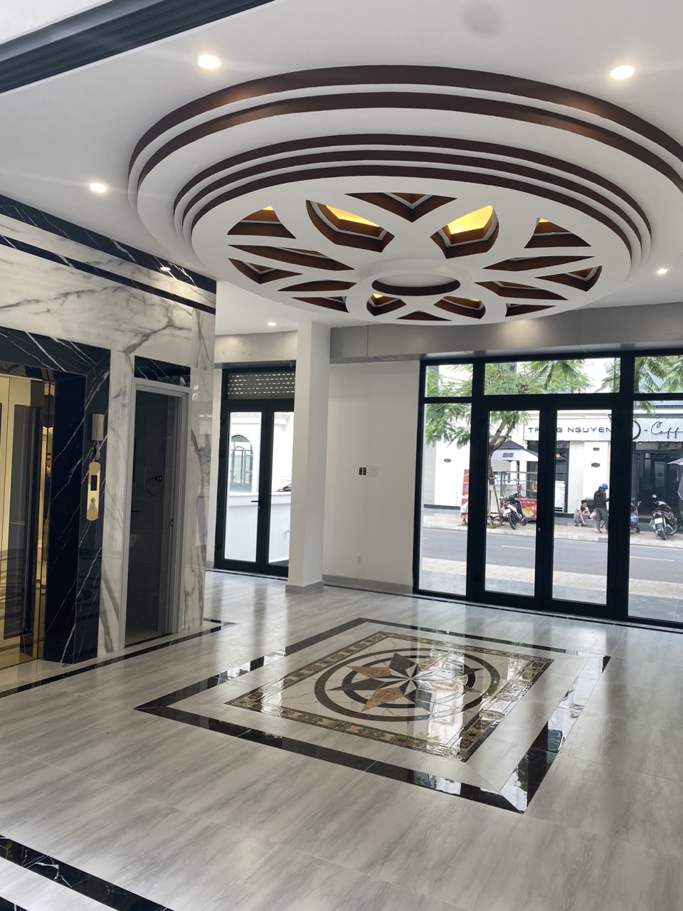 sang nhượng căn nhà phố Vinhome Q9 Manhattan T10-04 gần Vinschool và công viên ánh sáng