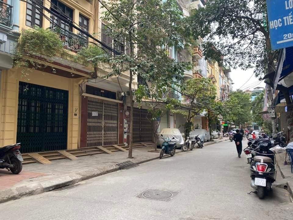 Bán Nhà Phố Pháo Đài Láng Quận Đống Đa. 48m Xây 5 Tầng Mặt Tiền 4.5m Nhỉnh 18 Tỷ. Cam Kết Ảnh Thật Mô Tả Chính Xác. Chủ