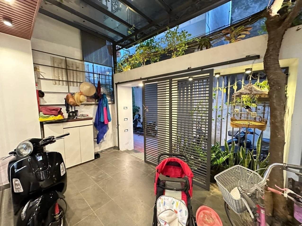 Nhà phố Hồ Đắc Di, ngõ rộng, gần hồ, nhà đẹp long lanh, 55m, 4PN, 6.95 tỷ