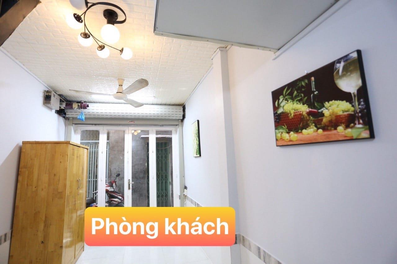 Bán nhà Đỗ Quang Đẩu, Q1, 14m2 đất, 3 tầng, 2PN, sổ hồng riêng, 3,4 tỉ