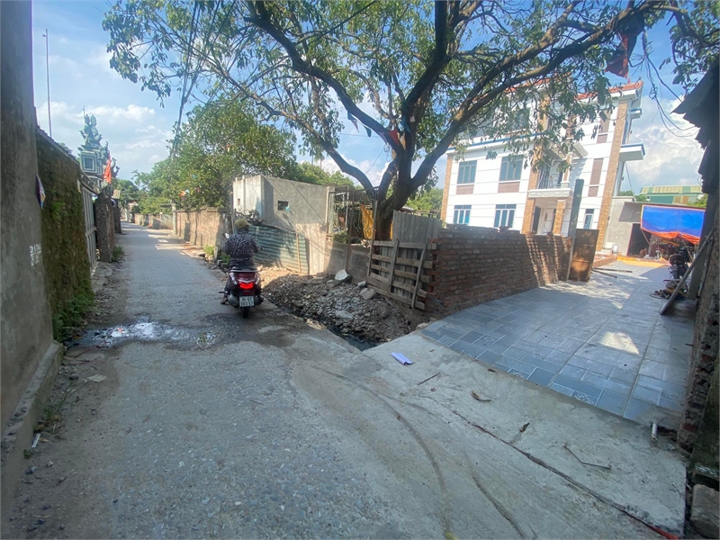 tôi bán 120 đất chia dc 2 lô giá đầu tư chính chủ tại hợp đồng chương mỹ