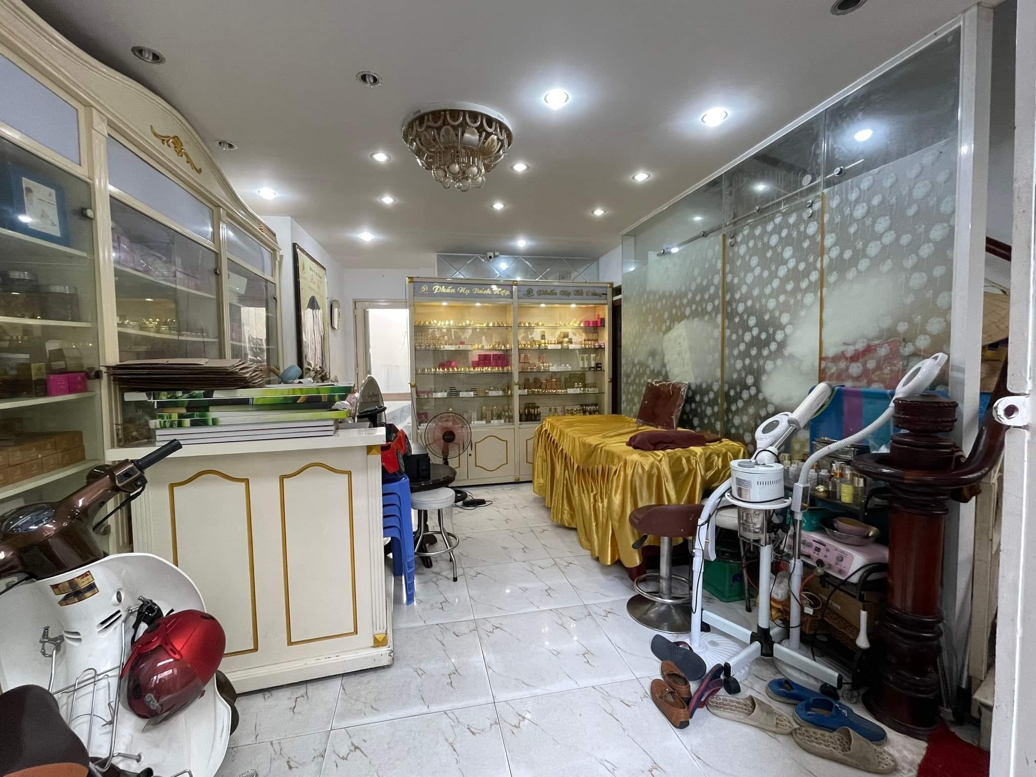 Bán nhà Lê Văn Sỹ 33m2, chỉ hơn 5 tỷ xíu.5 tầng. Quận 3.Nhà đẹp