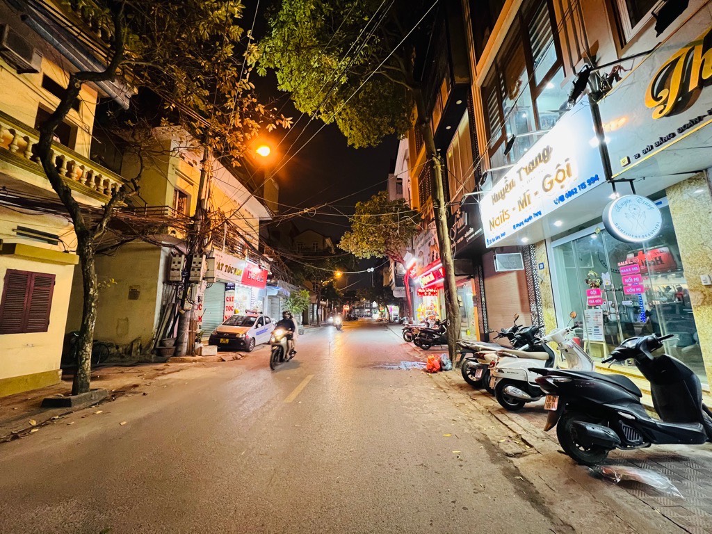 Mặt Phố Sát Chợ Hà Đông, 55m, Chỉ 15.x Tỷ