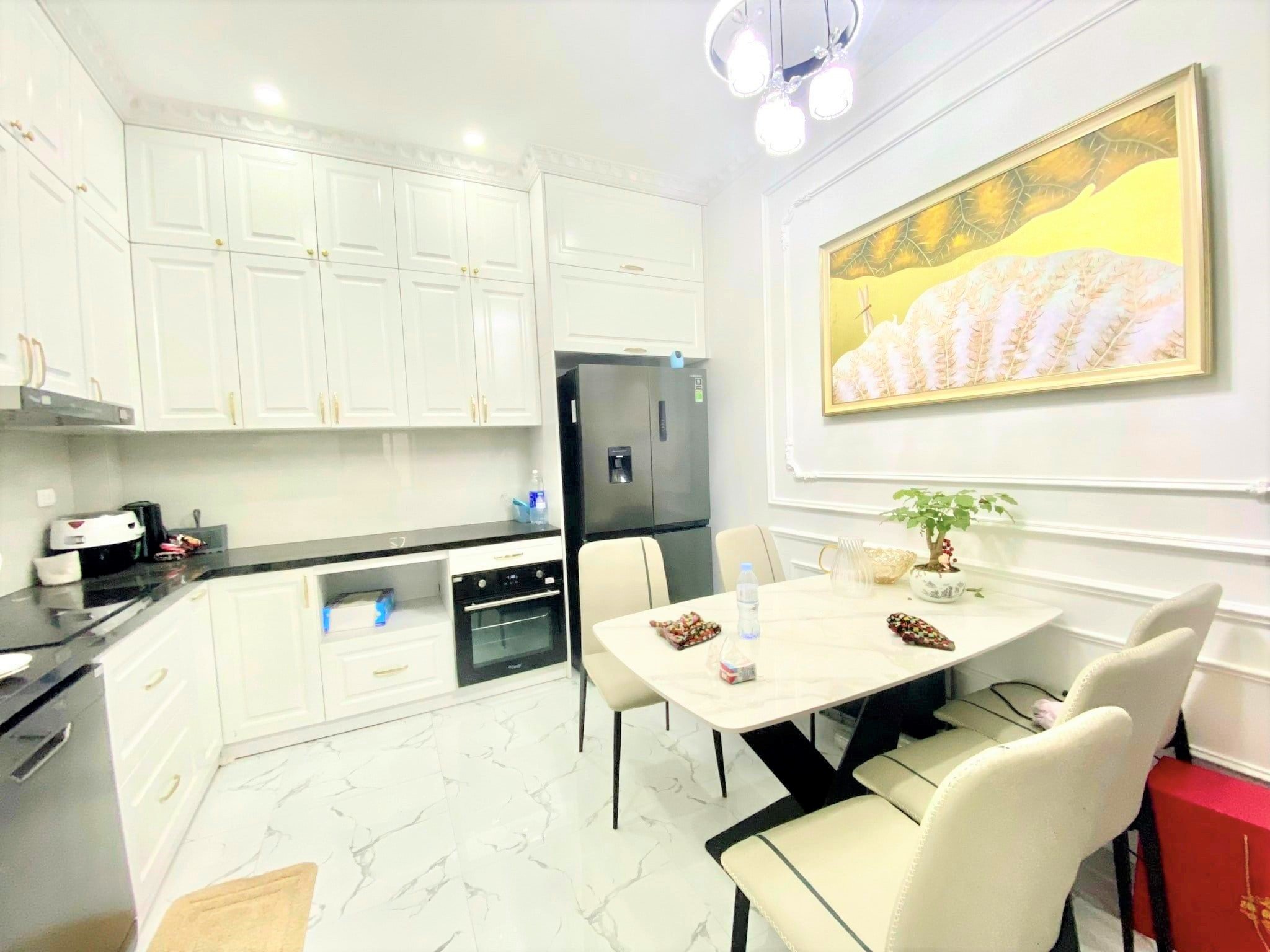 BÁN NHÀ MẶT NGÕ 151B THÁI HÀ, QUẬN ĐỐNG ĐA HÀ NỘI, DIỆN TÍCH 40M, MẶT TIỀN 4,1M , 5 TẦNG, GIÁ CHỈ 9TỶ