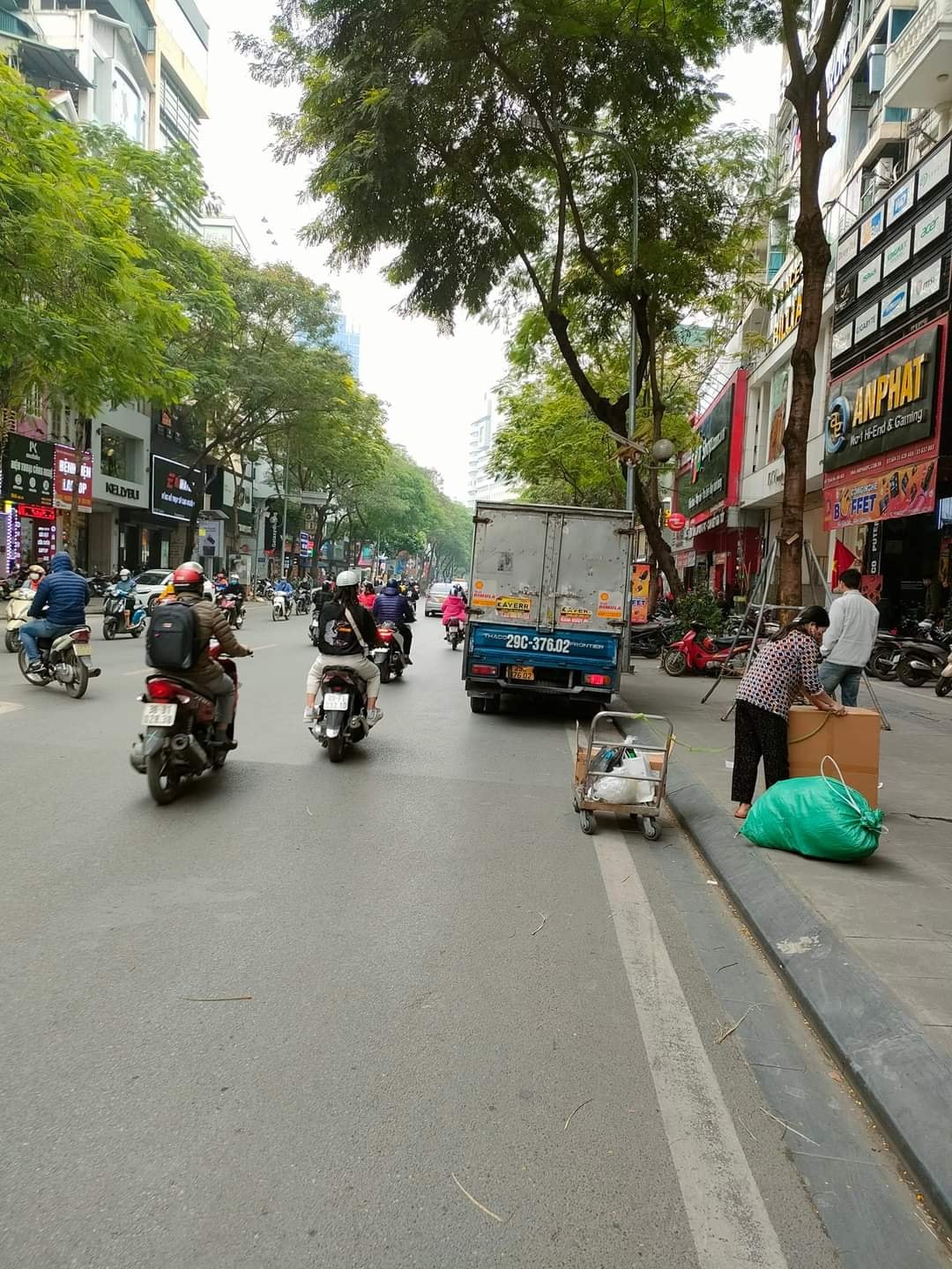 CHỦ NHÀ CẦN BÁN GẤP TRƯỚC TẾT-MẶT PHỐ VIP THÁI HÀ-ĐỐNG ĐA VỈA HÈ KHỦNG-KINH DOANH ĐẲNG CẤP