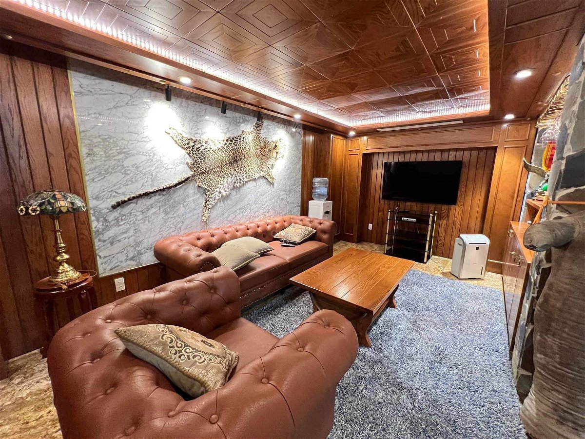 Bán Nhà Phố Lạc Long Quân Quận Tây Hồ. 368m Mặt Tiền 21m Nhỉnh 175 Tỷ. Cam Kết Ảnh Thật Mô Tả Chính Xác. Chủ Thiện Bán.