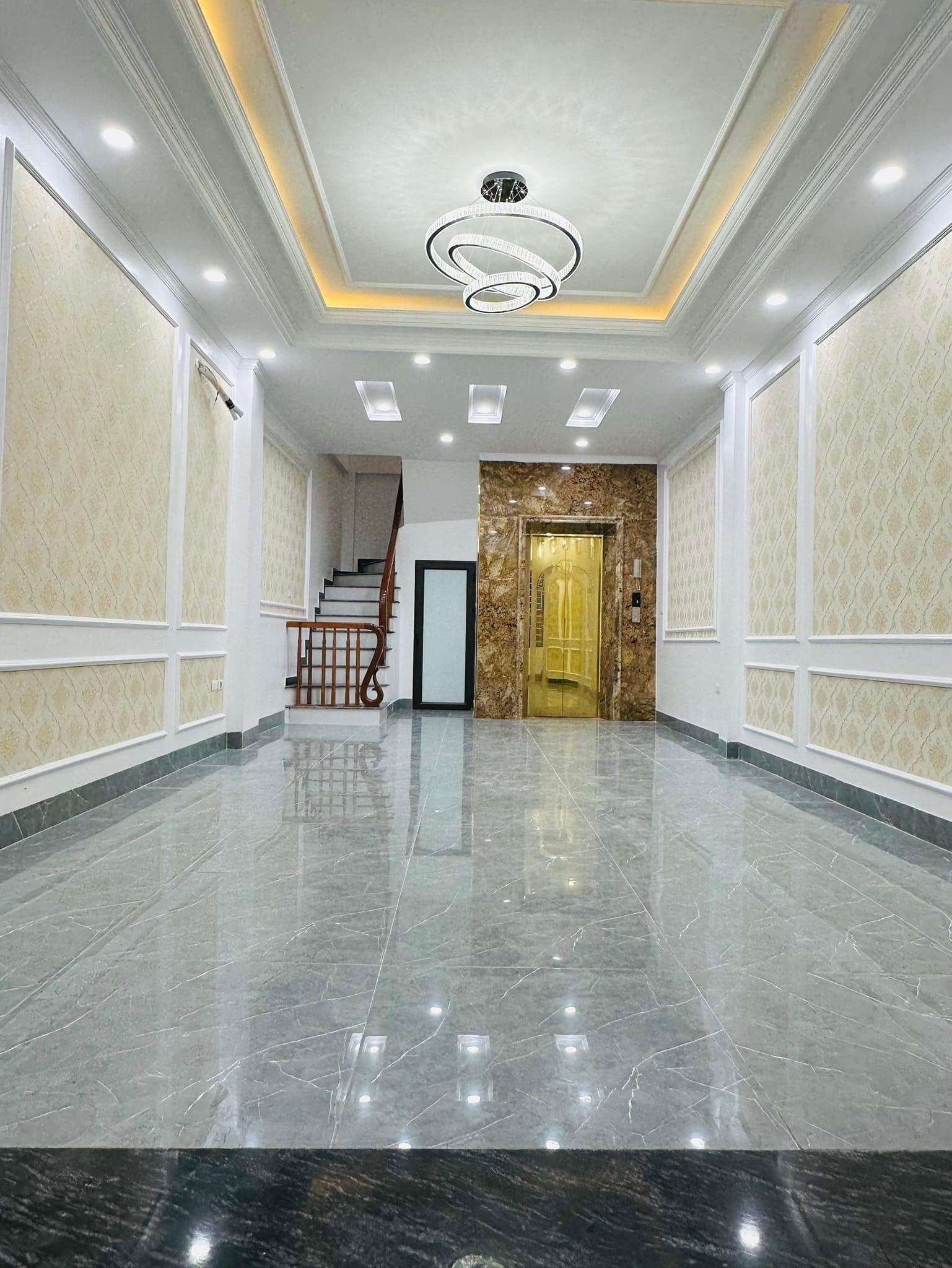 BÁN NHÀ MẶT NGÕ 198 THÁI HÀ, QUẬN ĐỐNG ĐA HÀ NỘI, DIỆN TÍCH 42M, MẶT TIỀN 4,6M , 5 TẦNG, GIÁ CHỈ 8 TỶ