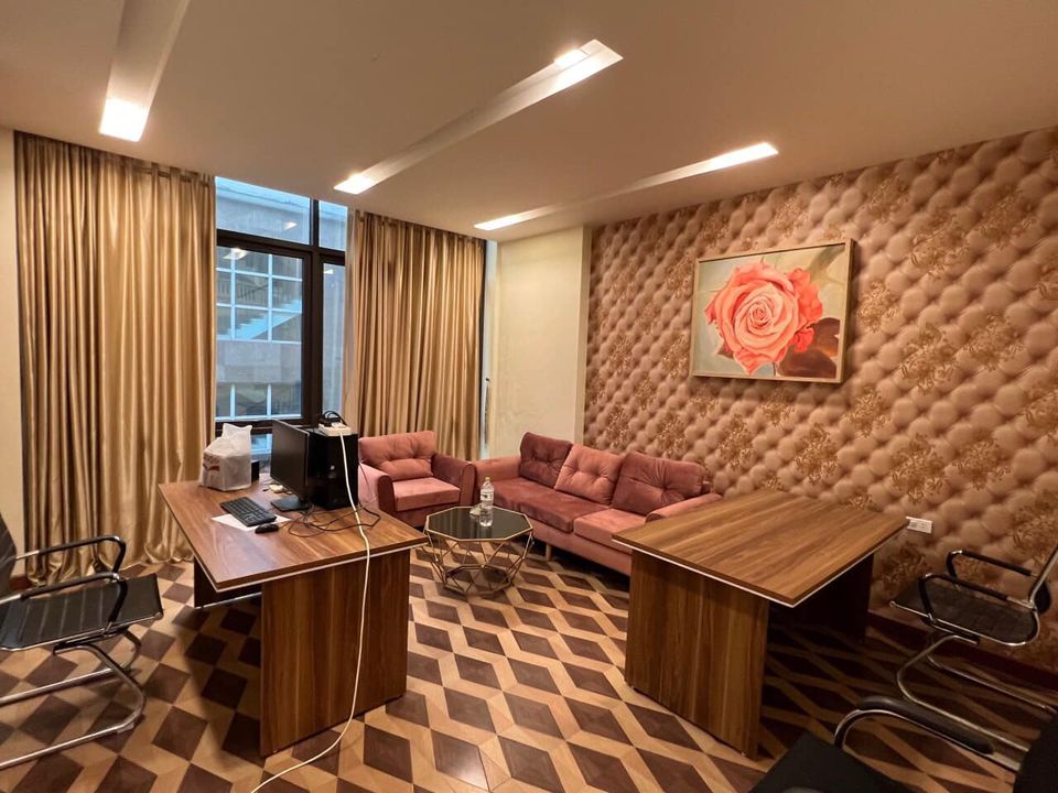 Bán nhà đẹp Nguyễn Thị Định 60m2, 6 Tầng Thang Máy, Ô tô, Gần phố giá 20,x Tỷ