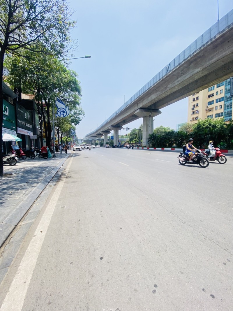 Mặt Phố Trần Phú, Hà Đông: Thông số vàng. Vỉa hẻ rộng. KD Bất chấp 71m2 5T MT 6.3m 28 tỷ