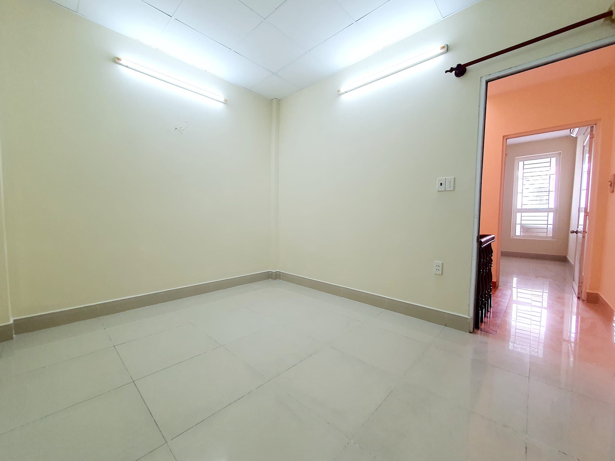 ĐƯỜNG XE HƠI 6M - XE HƠI VÀO NHÀ - NHÀ MỚI VÀO Ở NGAY - 62M2 3 TẦNG BTCT CHỈ NHỈNH 6 TỶ