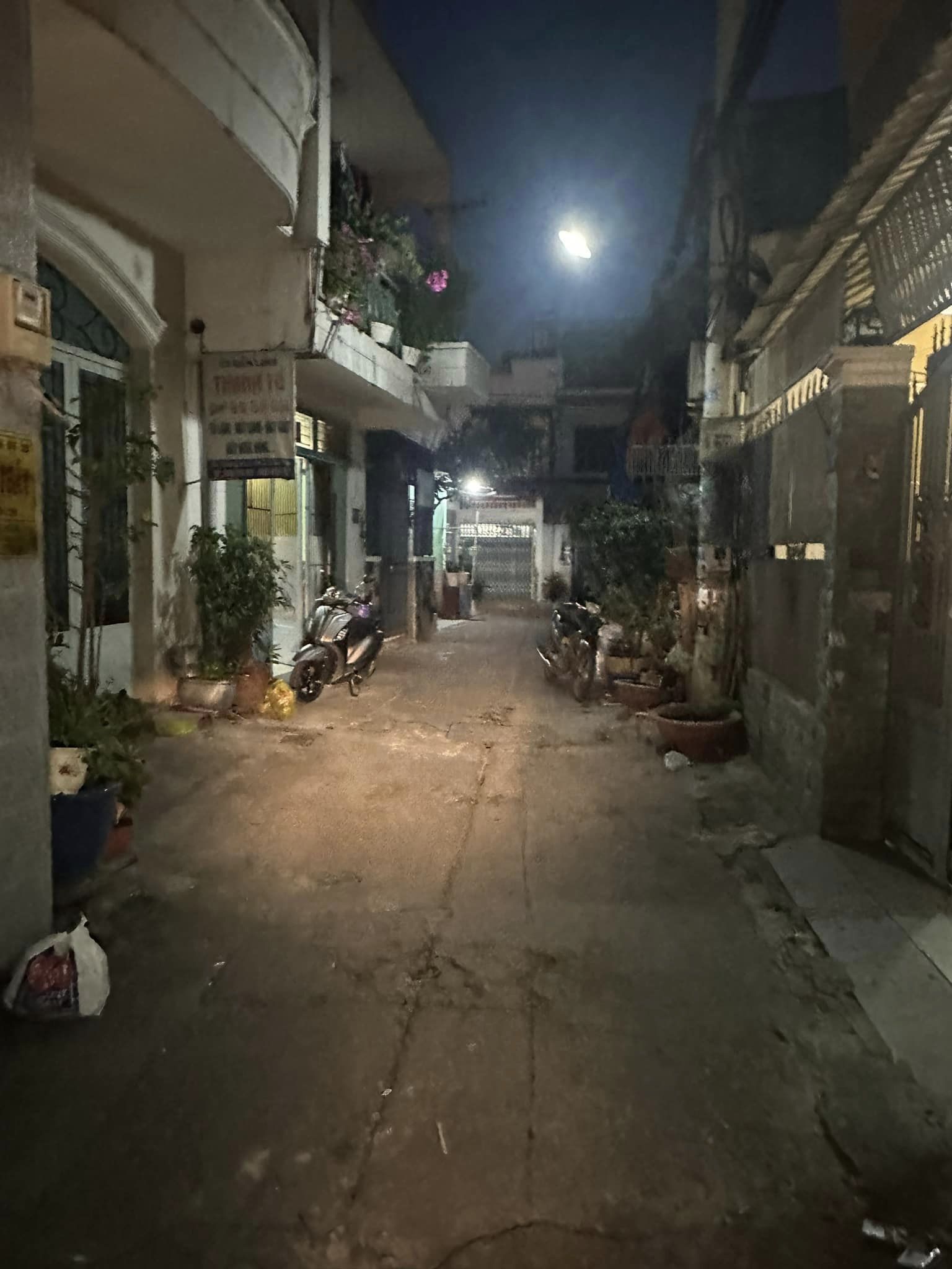 TÂN PHÚ - HẺM Ô TÔ - GẦN MẶT TIỀN - 3P RA EON MALL - CHỢ TÂN HƯƠNG- 35.3M2 - CHỈ 3.7 TỶ