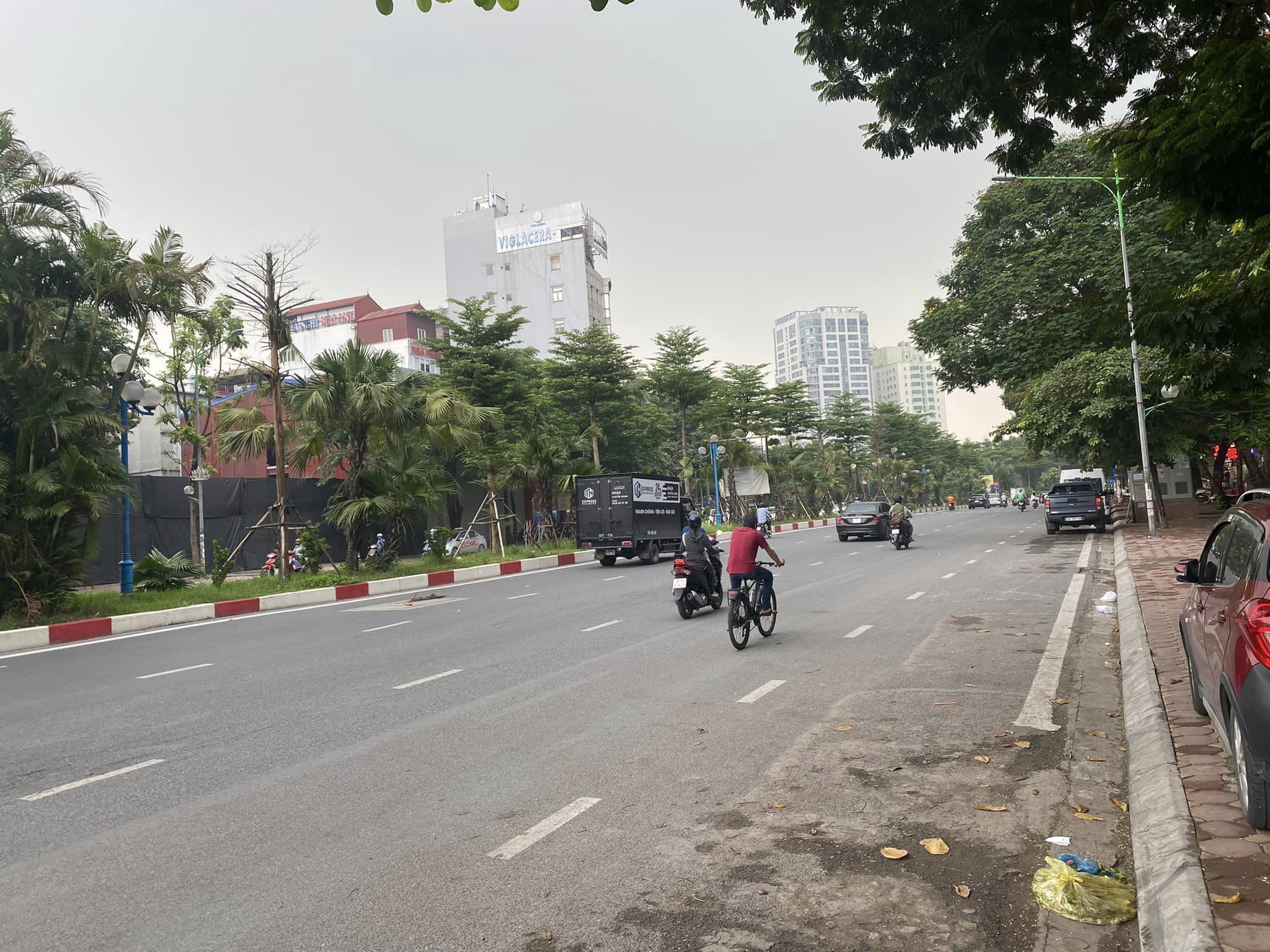 BÁN NHÀ TẠI NGÕ 5 HOÀNG QUỐC VIỆT, CẦU GIẤY, SỔ ĐỎ 27M2, MẶT TIỀN 4M, GIÁ NHỈNH 3 TỶ