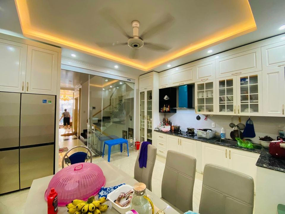 Bán Gấp Trong Tuần_NHÀ ĐẸP 6 TẦNG_THANG MÁY_GARA ÔTÔ Phố Vĩnh Phúc_LÔ GÓC 99M2, GIÁ 27 TỶ