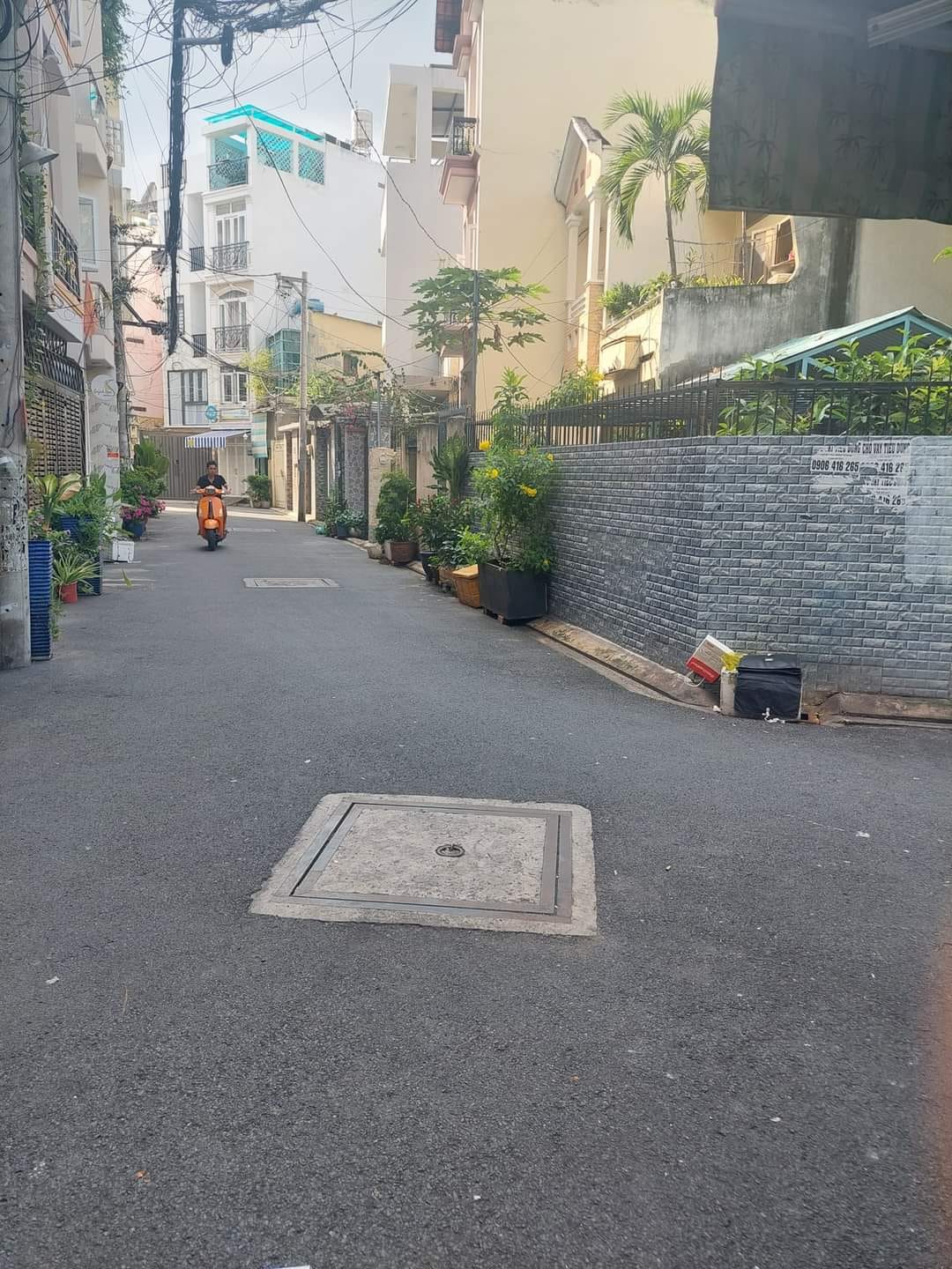 Phú Nhuận, 32m2, hẻm xe hơi, 5 tầng, ngang 4,5m, chỉ 7 tỷ