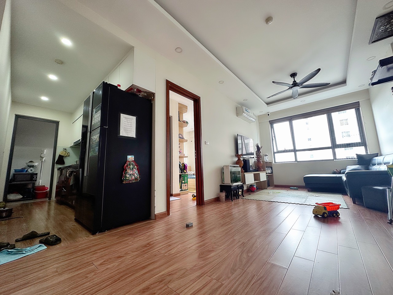 Bán căn hộ Thành phố Giao Lưu, Bắc Từ Liêm, 74m2, 2pn-2vs, View hồ điều hòa