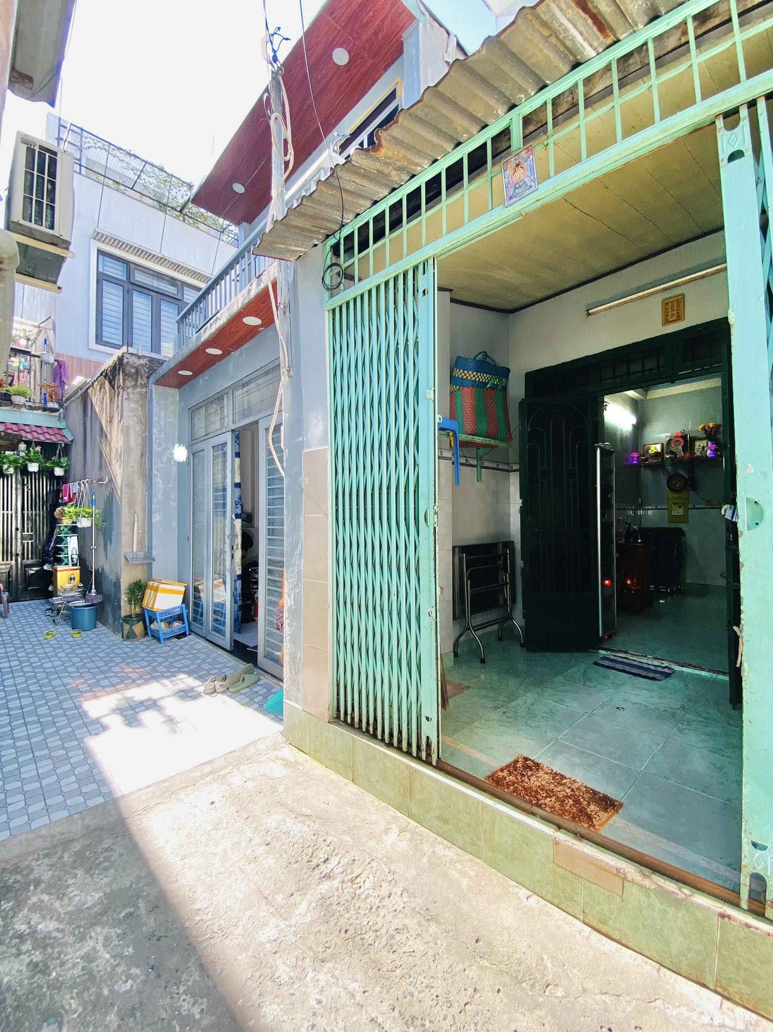 296 Nguyễn Văn Lượng - P17 - Ngay LOTTE .Nhà 2 tầng 27m2 - Giá Chỉ 2 tỷ 2 thương lượng. sổ hồng riêng.