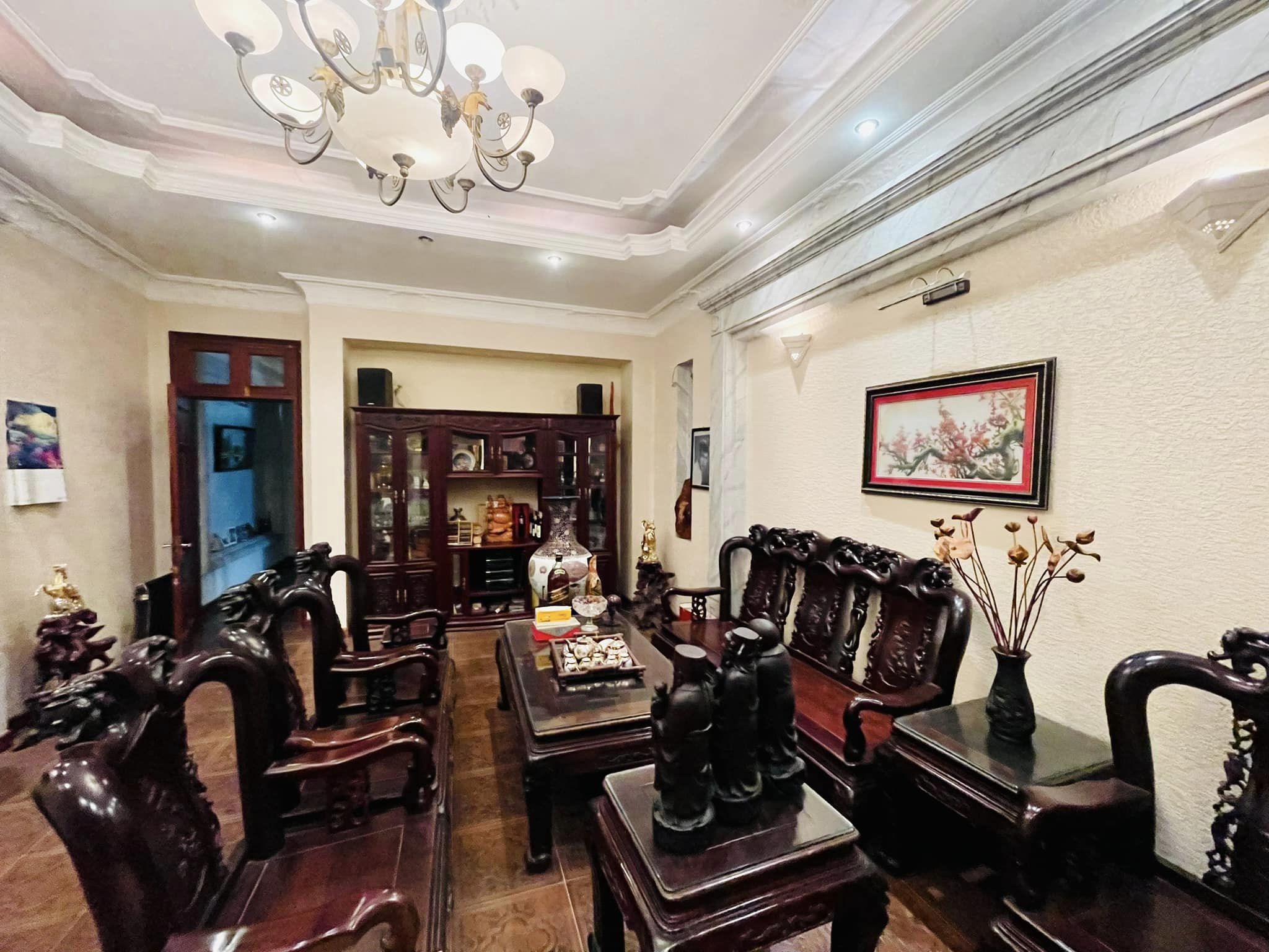 Bán nhà mặt phố Trần Thái Tông-Cầu Giấy, DT 70m2 x 6 tầng, MT 5m.