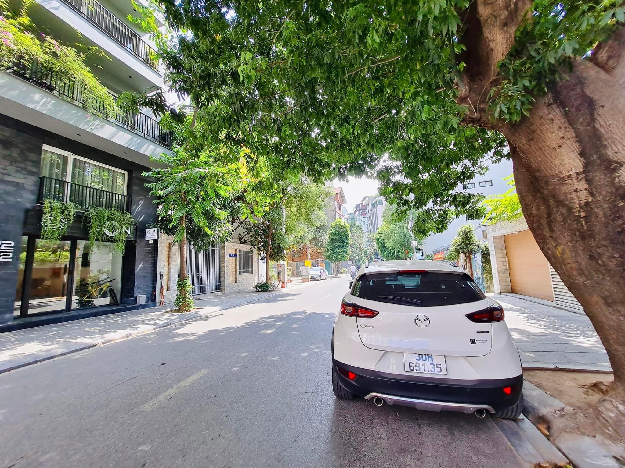 Apartment Building ô tô đỗ cửa, 10m ra mặt phố Tô Ngọc Vân quận Tây Hồ 280m2 x 8 tầng giá 90 tỷ