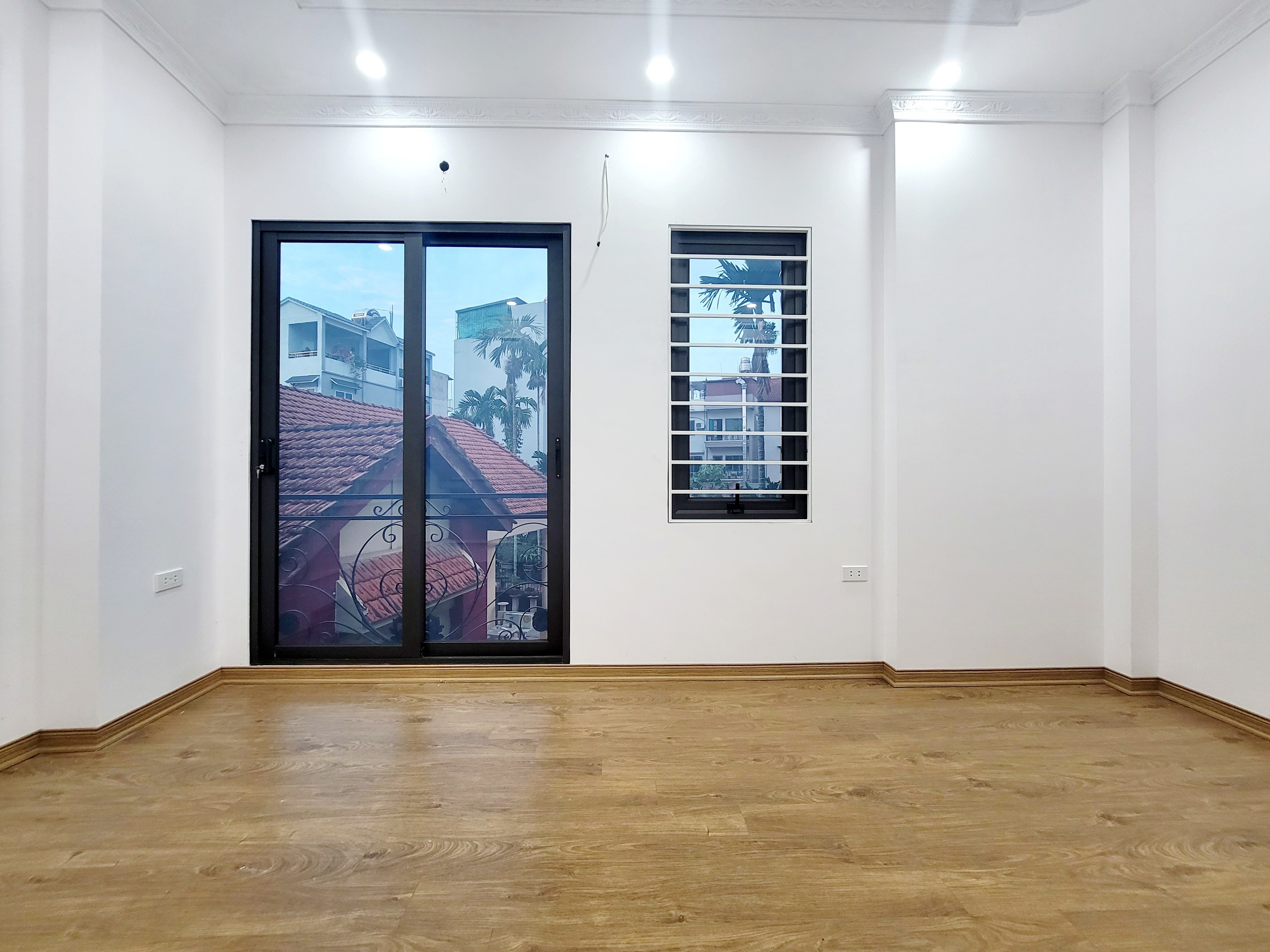 Giảm sốc 250 triệu!! Chỉ nhỉnh 2 tỷ có nhà xây 5 Tầng ở Tây Mỗ, Nam Từ Liêm