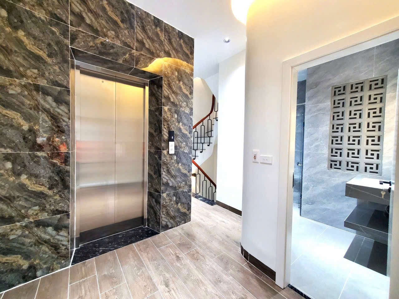 Giá Huỷ Diệt, Liền Kề Athena Xuân Phương, 73m, thang máy, 12.79 tỷ