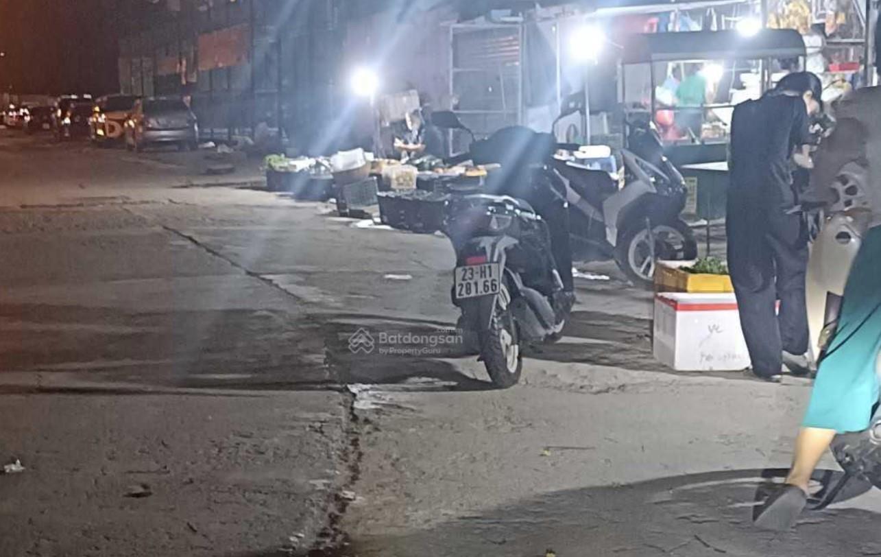 Chuyển nhượng 1200m² đất bds CN dịch vụ, ngay BX giáp Bát -Hoàng Mai